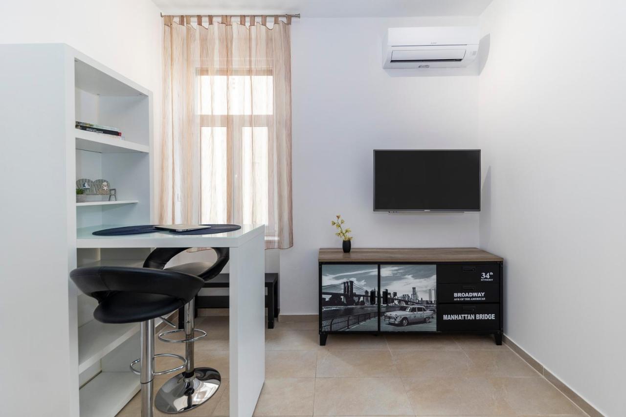 Apartments & Rooms Kolovare Beach 3, Задар Екстериор снимка