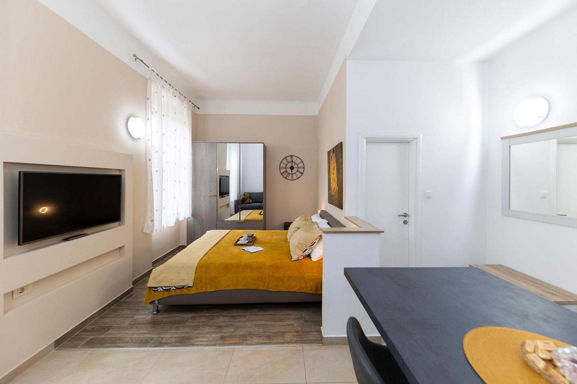 Apartments & Rooms Kolovare Beach 3, Задар Екстериор снимка
